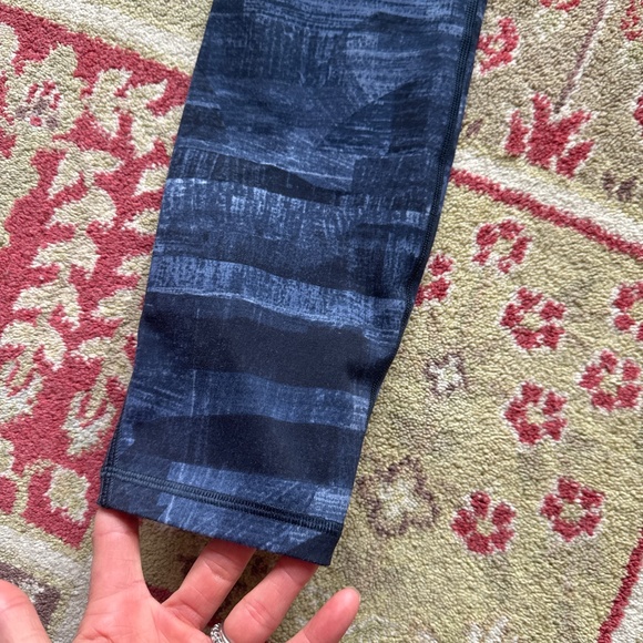 Lululemon Wunder Under Hi-Rise Tight Full-On Luxtreme 25”Midnight Navy Size 8 - Picture 2 of 9